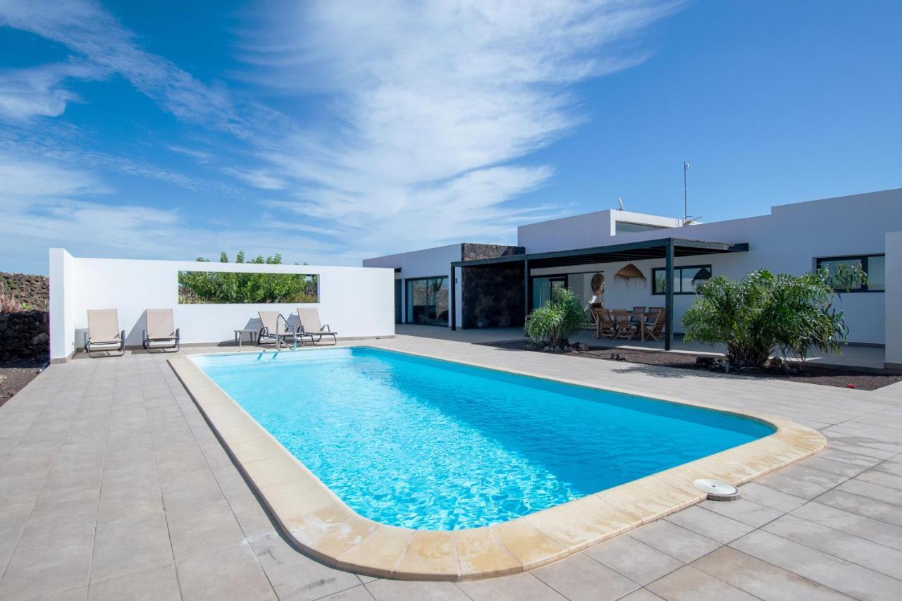 North Shore Villas, Villa Makai, Heated & Shared Pool Лахарес Екстериор снимка